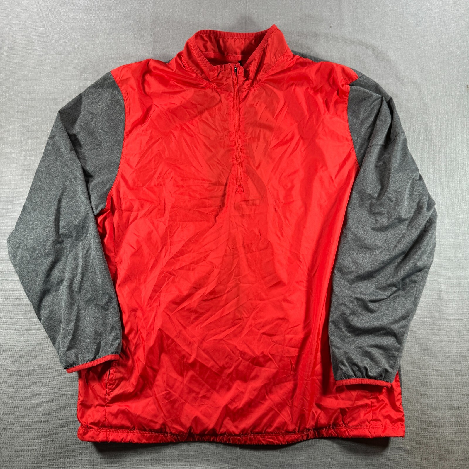 NIKE GOLF ナイキゴルフ　メンズ　レッド　プルオーバーナイロンジャケット NIKE GOLF ナイキゴルフ メンズ レッド プルオーバーナイロン