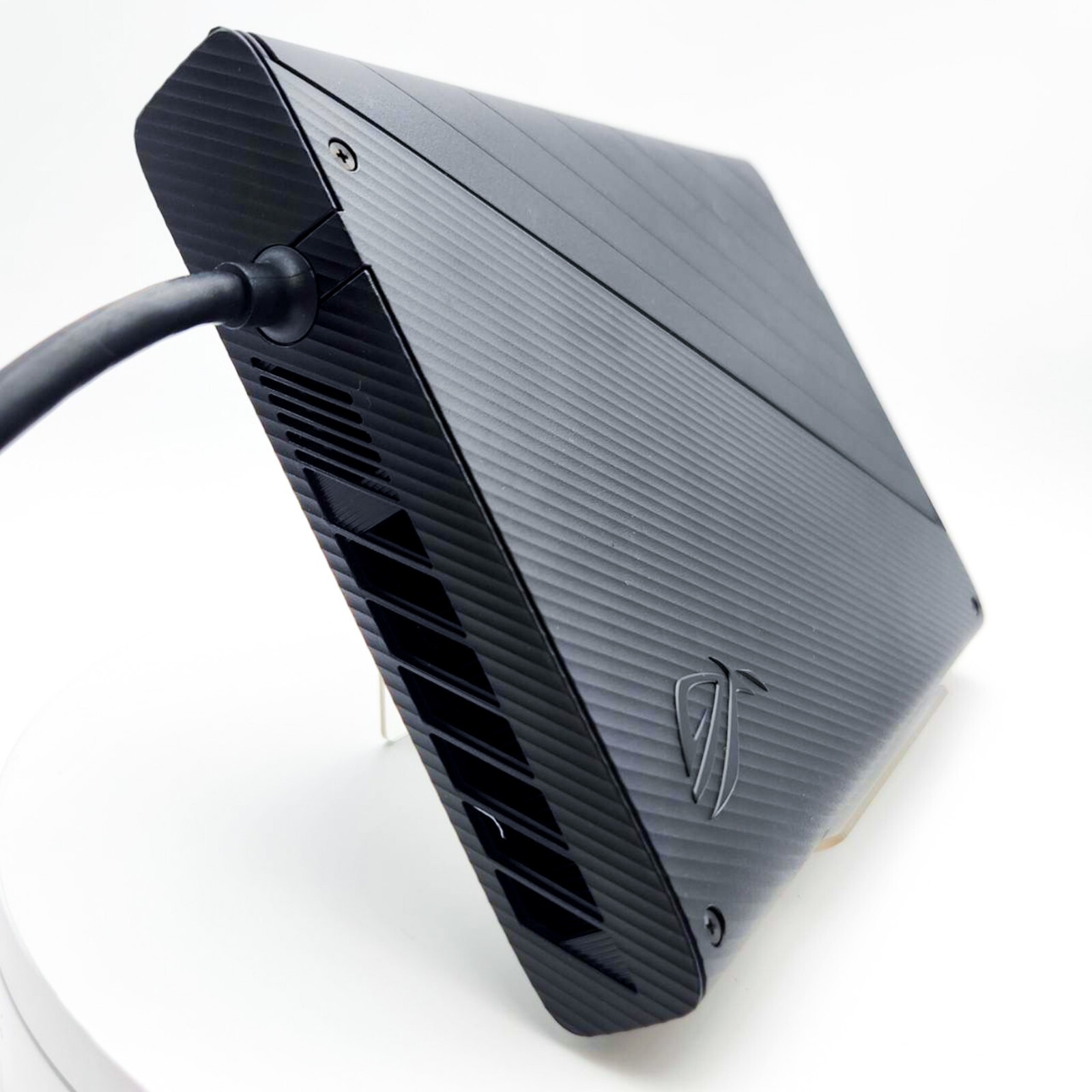 プレーヤー ASUS ROG XG Mobile gc32l-021 RX 6850m xt Asus ROG XG Mobile GC32L-021 External GPU | AMD Radeon RX