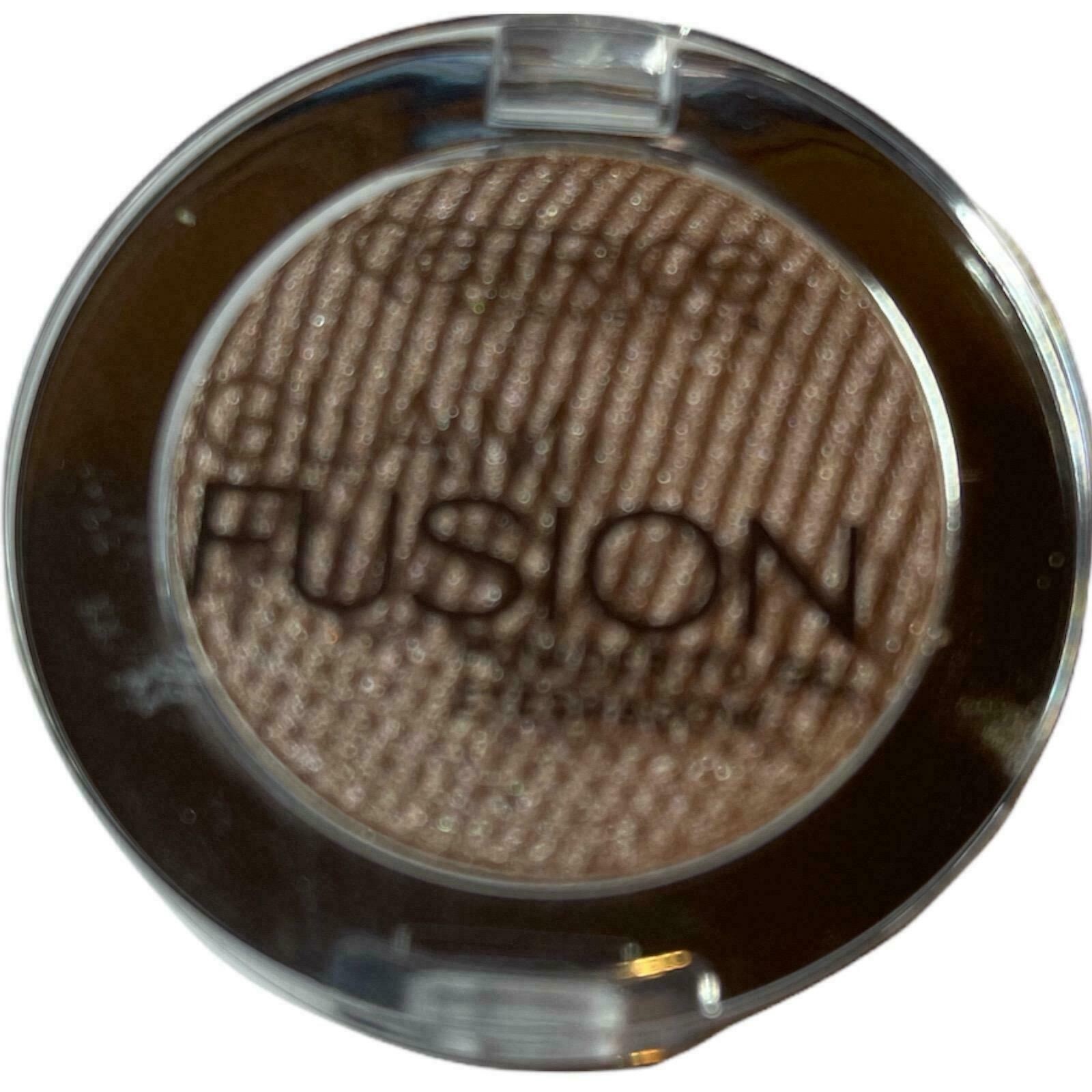 Catrice Cosmetics Glam Fusion Powder To Gel Eyeshadow Jon Snow Favorite 040