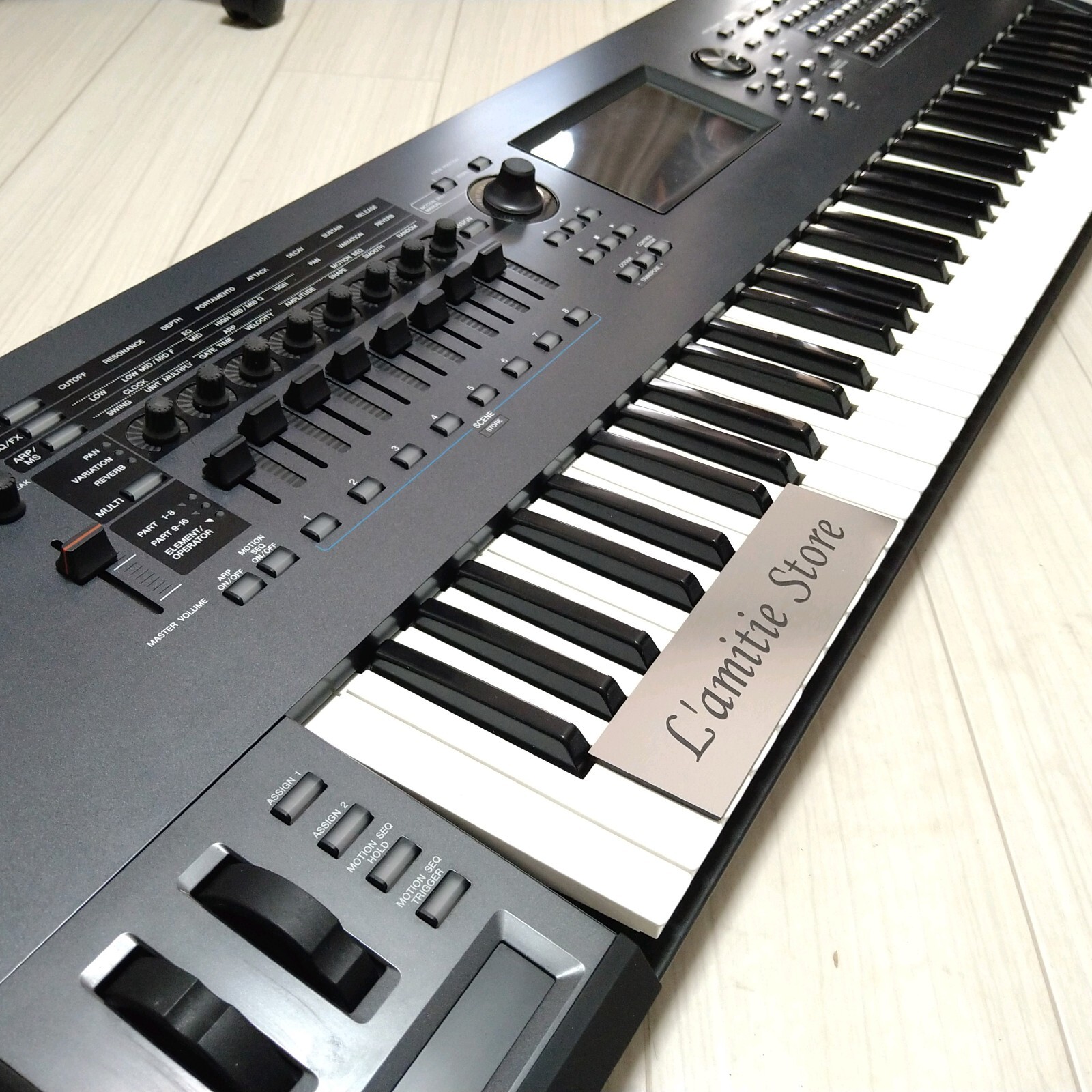 Yamaha Montage 7 76-Key Workstation Keyboard Synthesizer Yamaha Montage 7 76-Key Workstation Keyboard Synthesizer