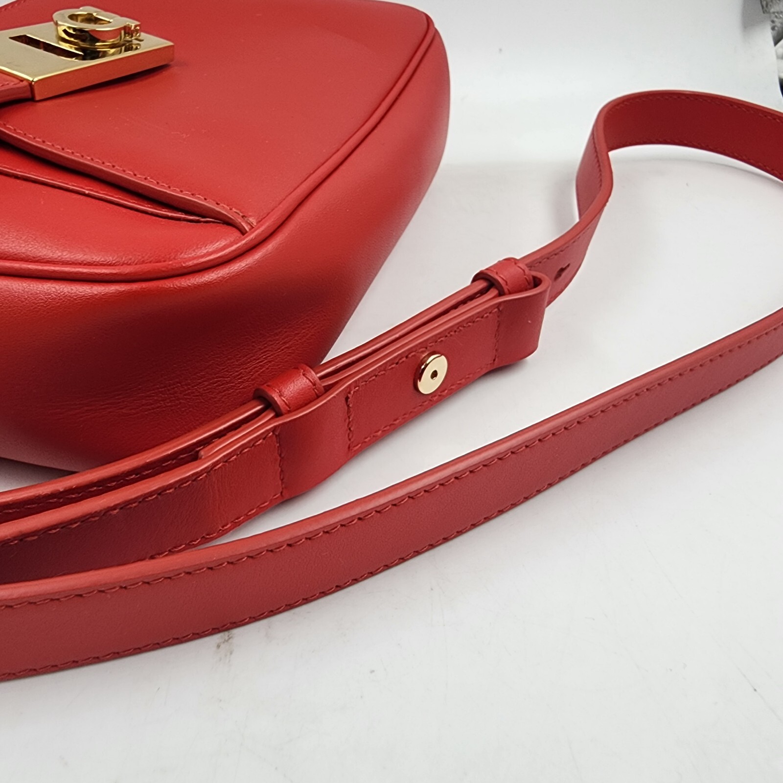 Ferragamo Archive Gancini Camera Crossbody Bag Women's Flame Red Zip Closure - Picture 7 of 22