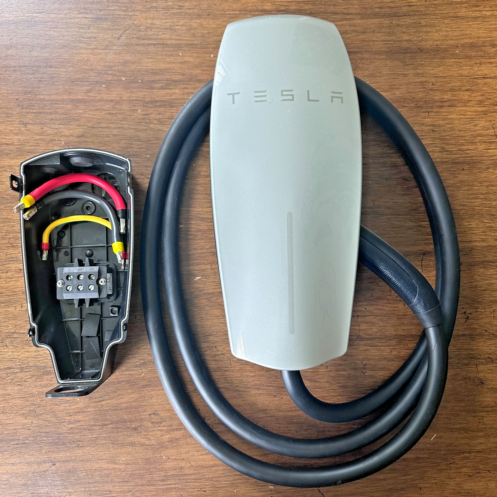 Tesla Wall Connector 48A or 80A Charging Station Charger Max