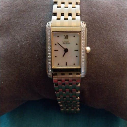 ★逆輸入★CITIZEN Stiletto Eco Drive MOP Dial Ladies Watch CITIZEN Stiletto Eco Drive MOP Dial SS Women's Watch EG3170