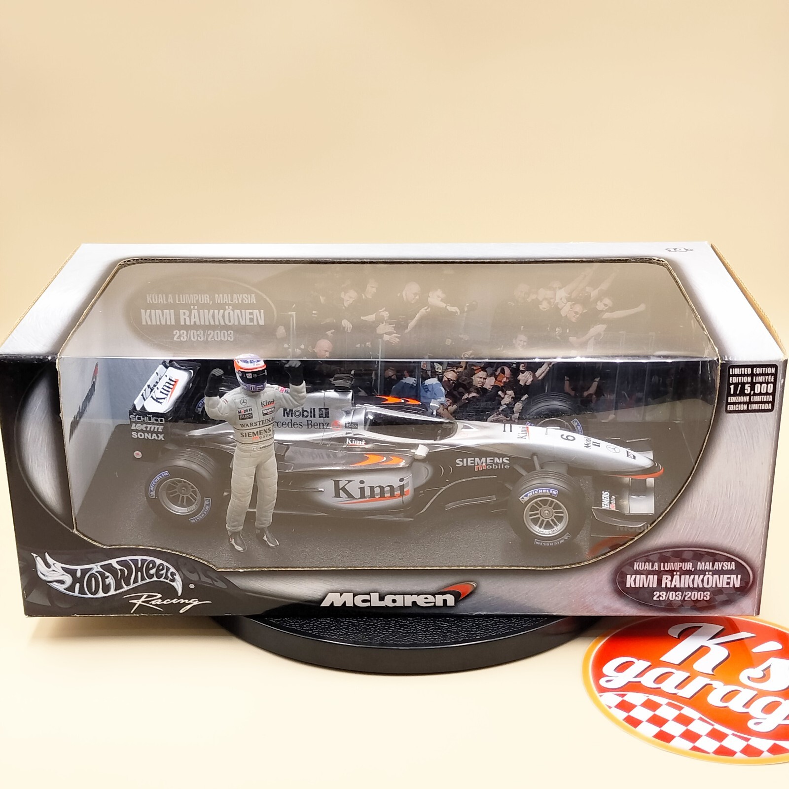Hot Wheels 1/18 McLaren MP4-17D Kimi Raikkonen #6 Figure Hot Wheels 1/18 McLaren MP4-17D Kimi Raikkonen #6 Figure
