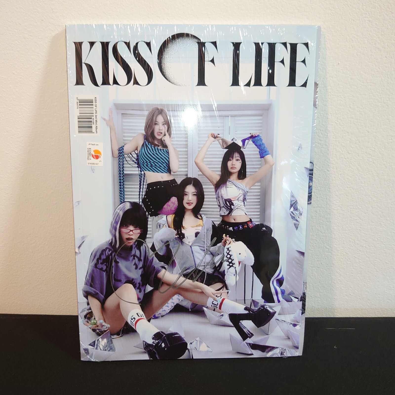 Signed Belle Kiss of Life Album - Lose Yourself (Magazine