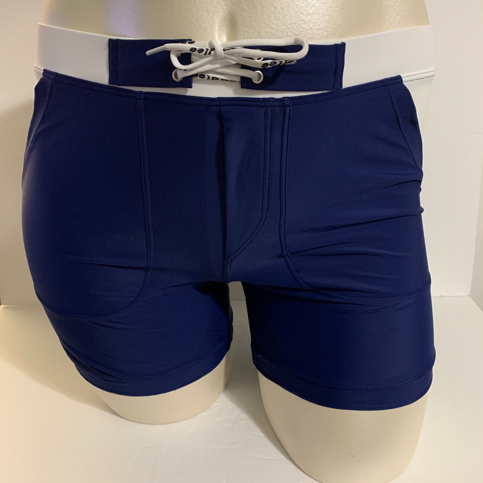 Taddlee Herren Badeshorts – Einfarbige Schwimmhose, Lange Board Shorts, Schnelltrocknend, Bequemer Schnitt