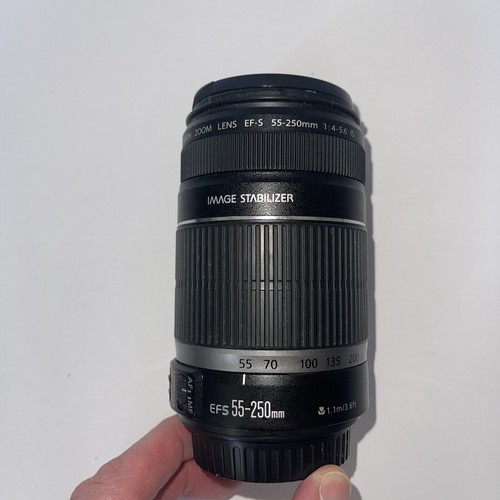 CANON ZOOM LENS  EF-S 55-250㎜ 1:4-5.6 IS 71JHVcV4A2L._UF350,350_QL50_.jpg