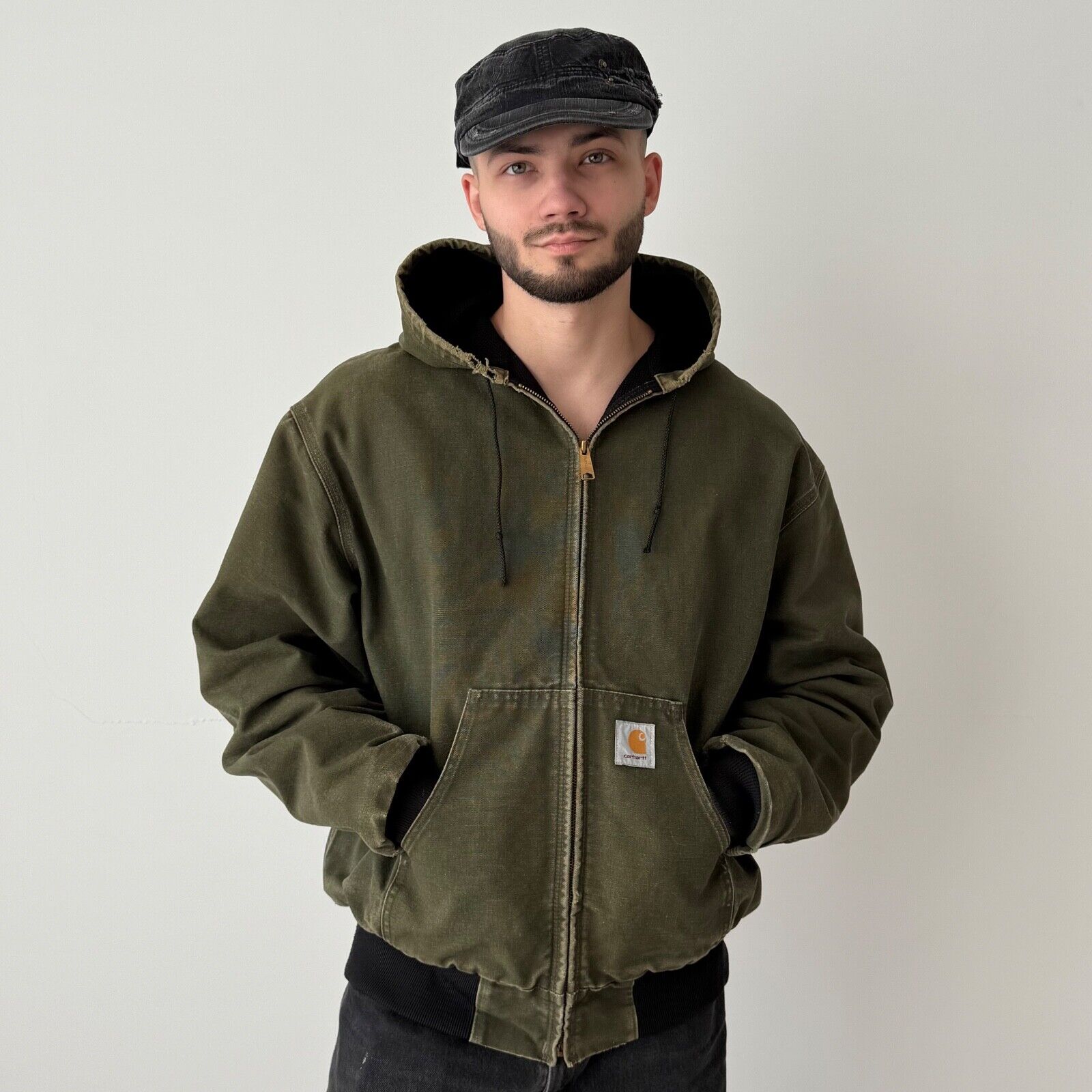 Vintage 90s Men's Carhartt USA Faded Dark Green Active Vintage 90s Men's Carhartt USA Faded Dark Green Active