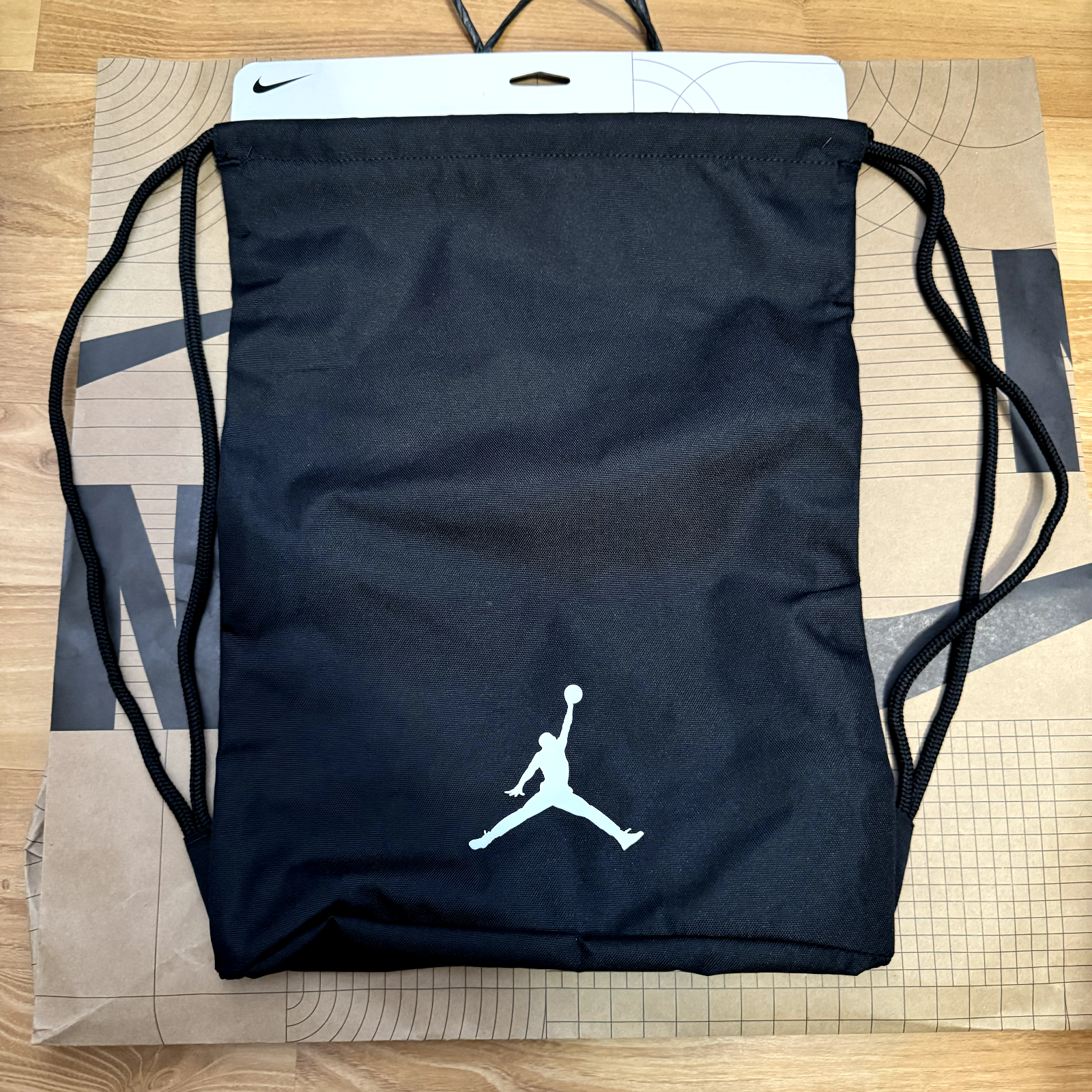 Jordan Drawstring Unisex Gym Sack Air Jumpman Black White PBZ904 010 BRAND NEW! | eBay Jordan Drawstring Unisex Gym Sack Air Jumpman Black White PBZ904 010 BRAND NEW! | eBay