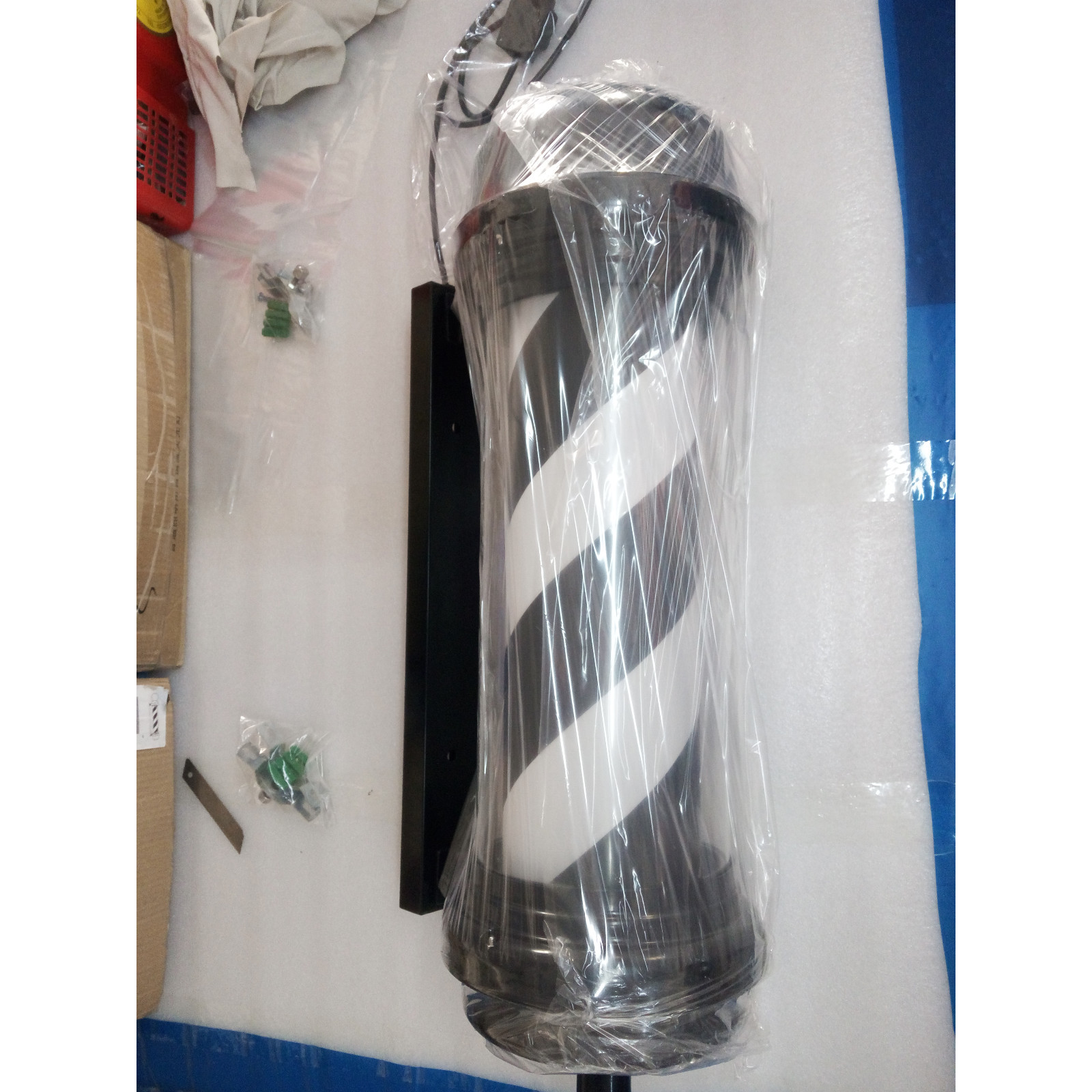 Salon Large WIDE 34x10