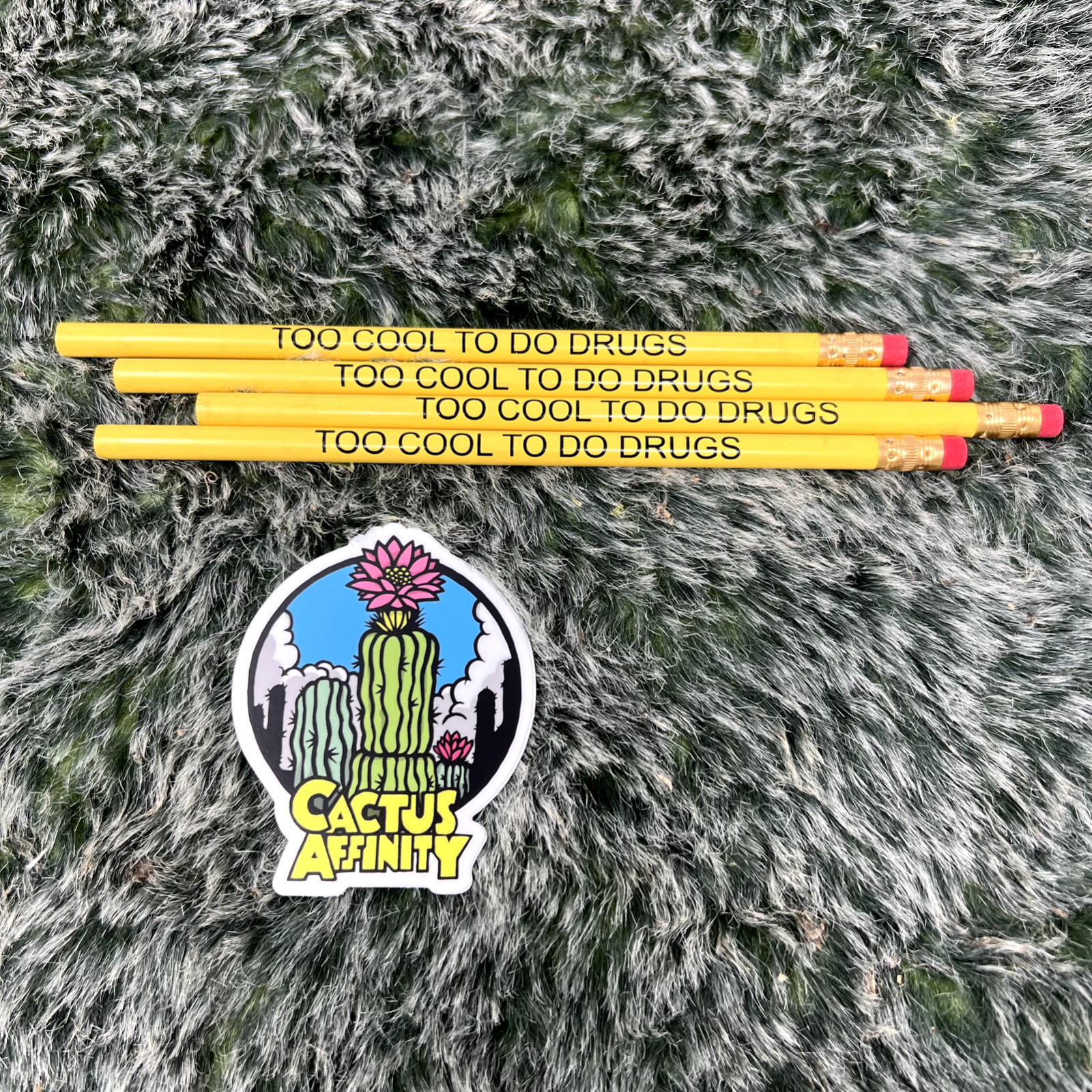 TOO COOL TO DO DRUGS pencils - Set Of 4 - Free and Fast Delivery - D.A.R.E.