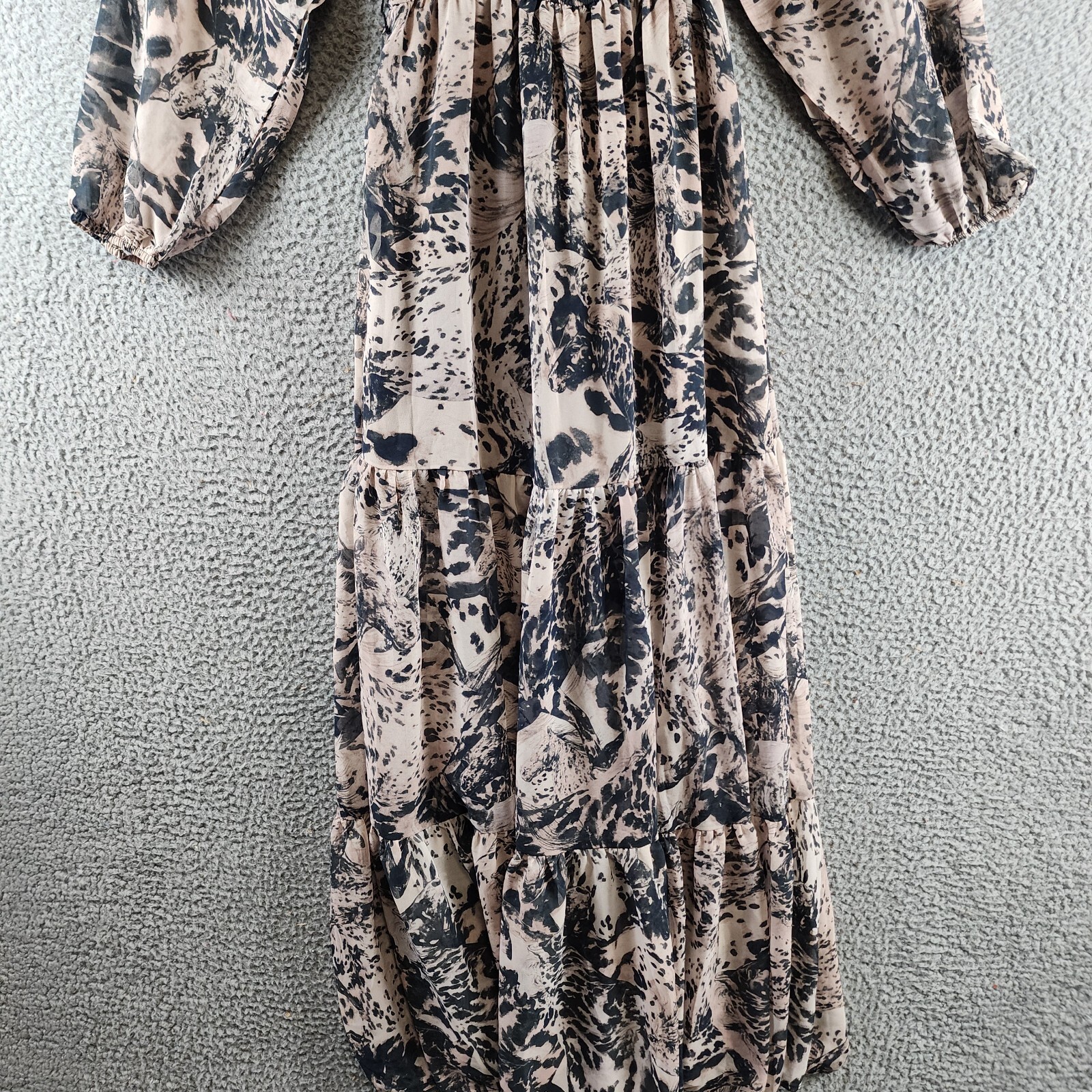 Avec Les Filles Tiered Printed Maxi Dress Women's 2 Wild Horses Square Neck L/S - Picture 3 of 16