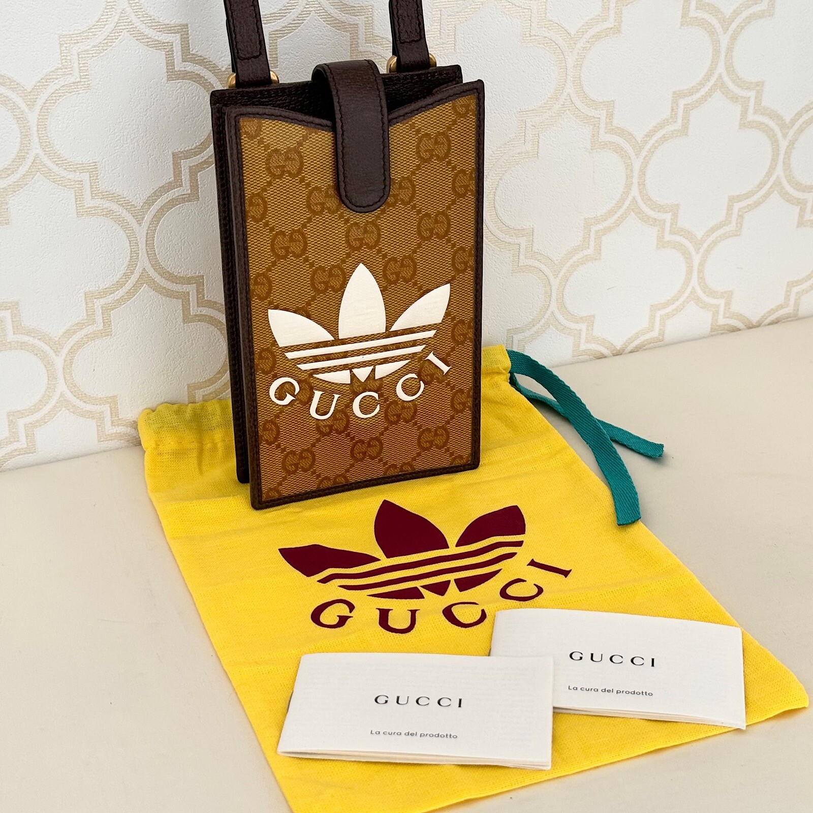 Near Mint Gucci x Adidas GG Crystal Smartphone Case Shoulder Near Mint Gucci x Adidas GG Crystal Smartphone Case Shoulder