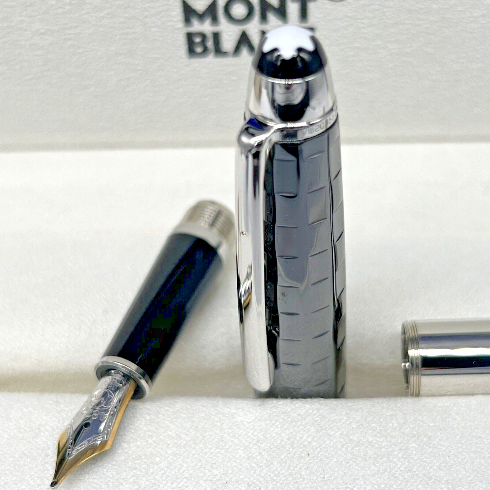 とと α-MnO2 Reactive Lattice Oxygen Promotes Peroxymonosulfate