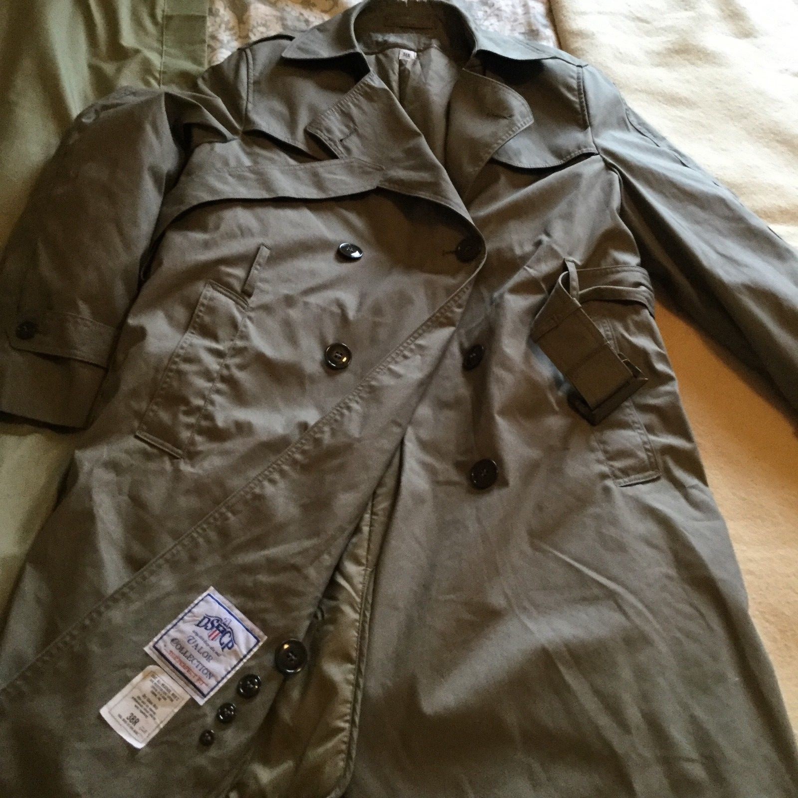 Military - DSCP - Valor Collection - All Weather Men's Coat with liner - 38R