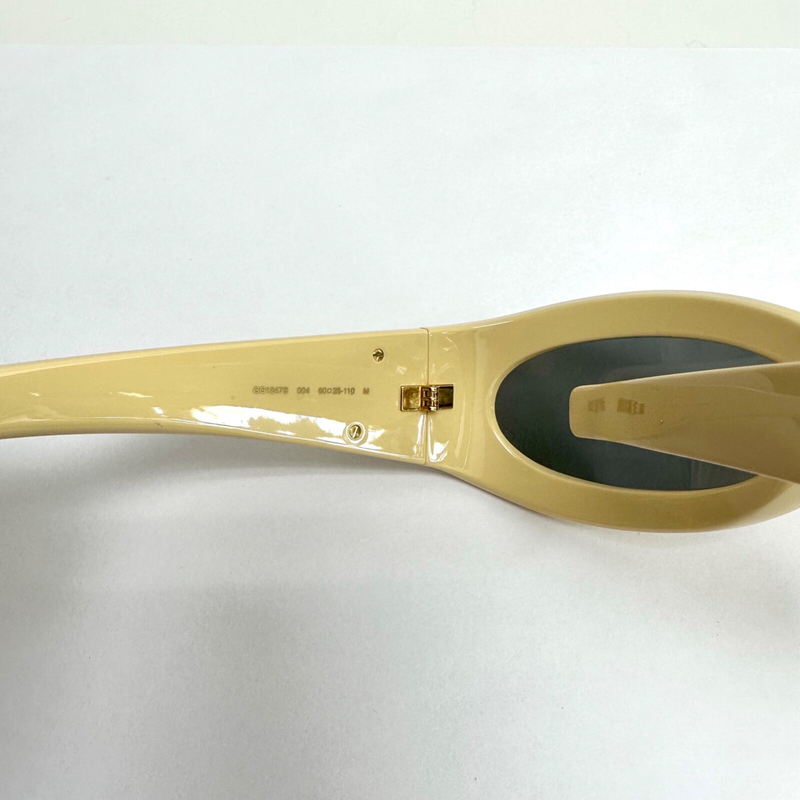 Pre-owned Gucci Love 11124765 Ivory Silver Wrap Ninja Unisex Mirror Sunglasses Gg1247s 004