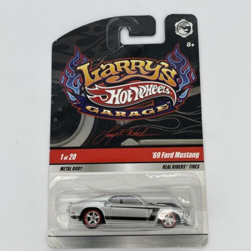 2011 Hot Wheels Garage 30 Car Set | Model Vehicle Sets | hobbyDB