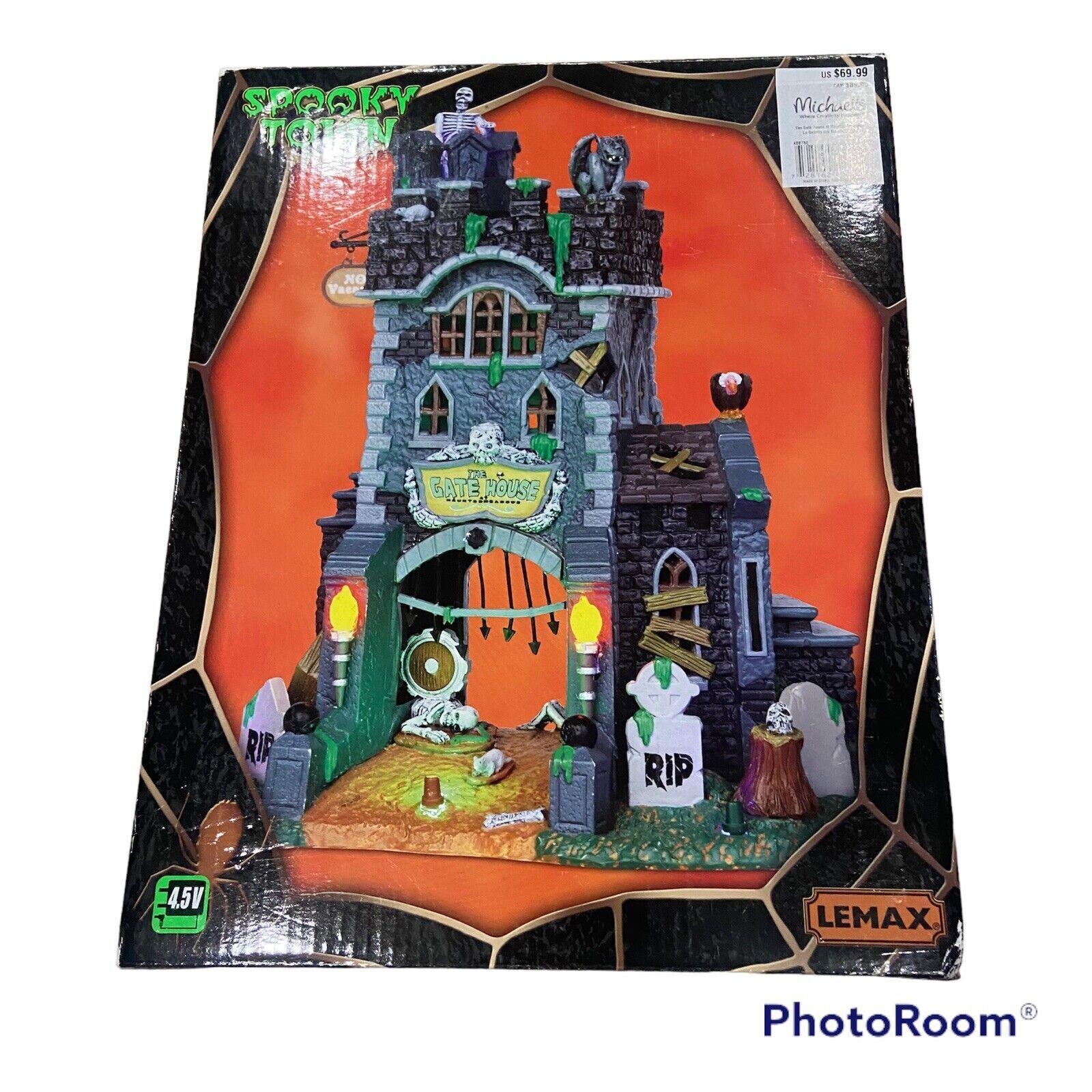 2014 Lemax Spooky Town Halloween: The Gate House at Haunted