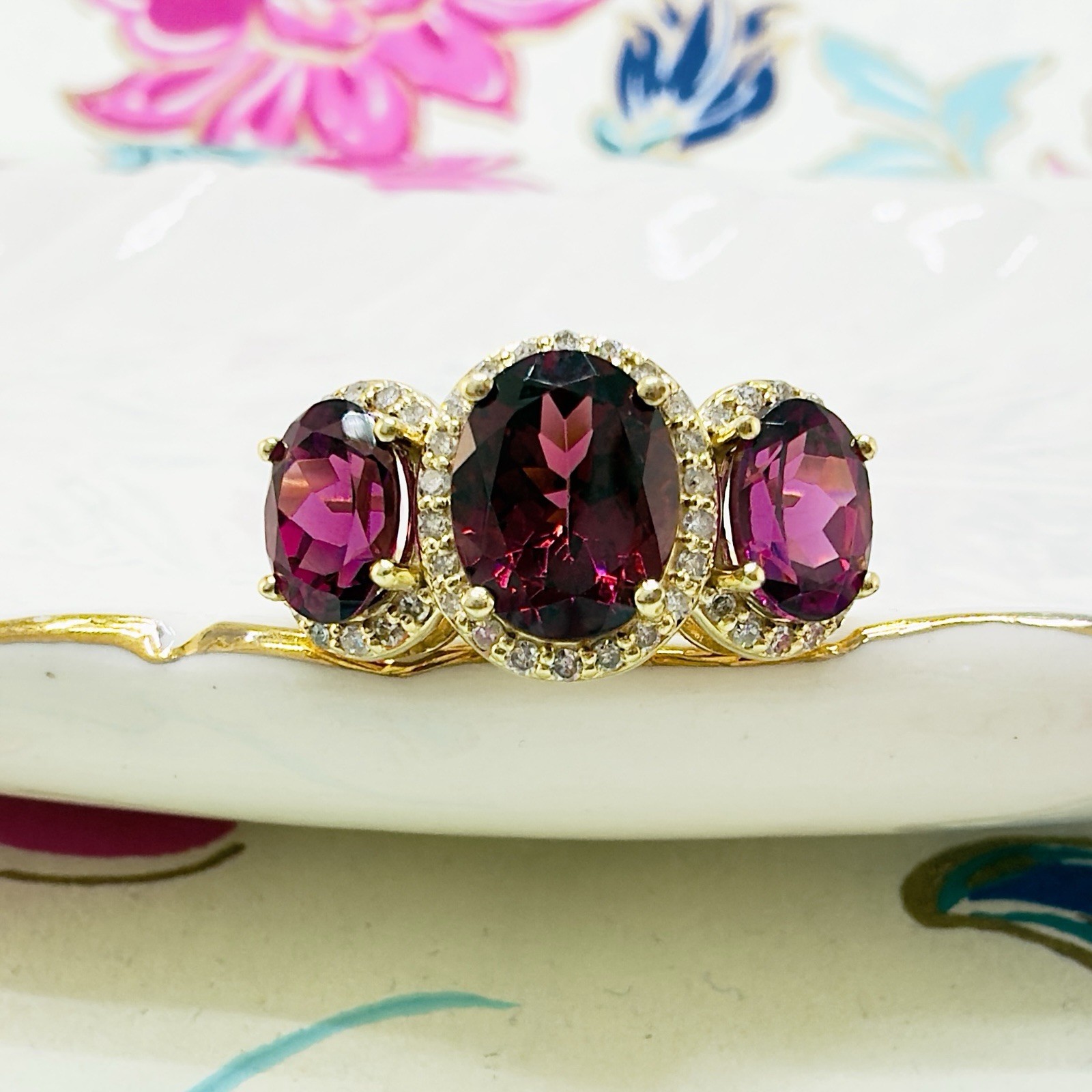 10K Yellow Gold Genuine Rhodolite Garnet & Diamond Three Stone Ring, Sz 6.5, New - Picture 8 of 11