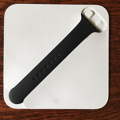 APPLE WATCH BLACK SINGLE BAND MEDIUM/LARGE NEW BEST OFFER!