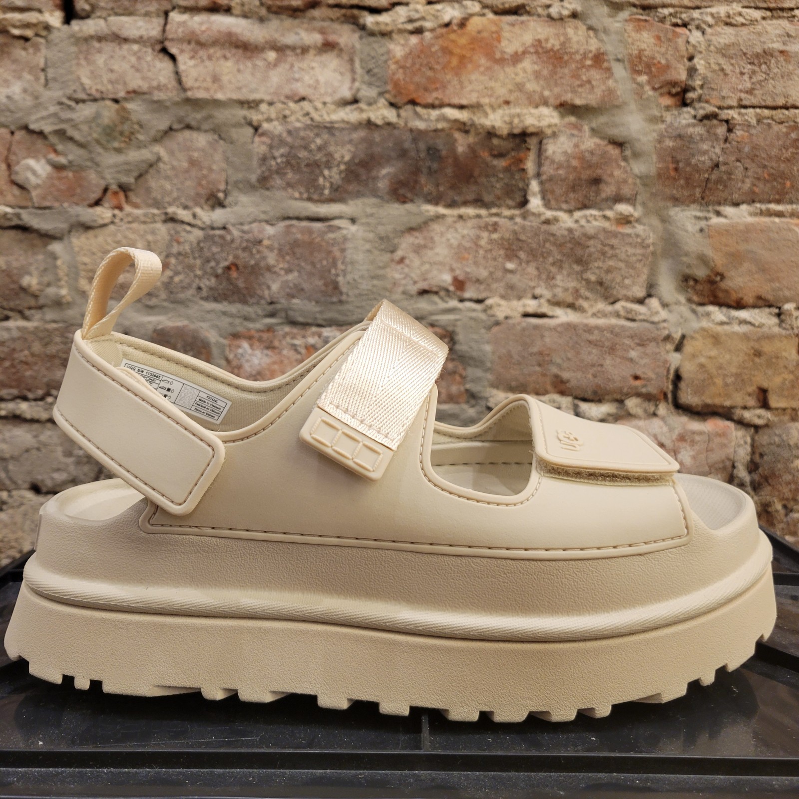 NWB Women Ugg Goldenglow Slide Sandal Sea Salt #1152685 | eBay
