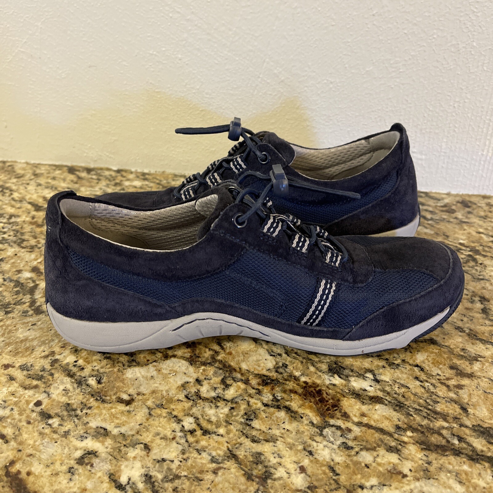 dansko helen