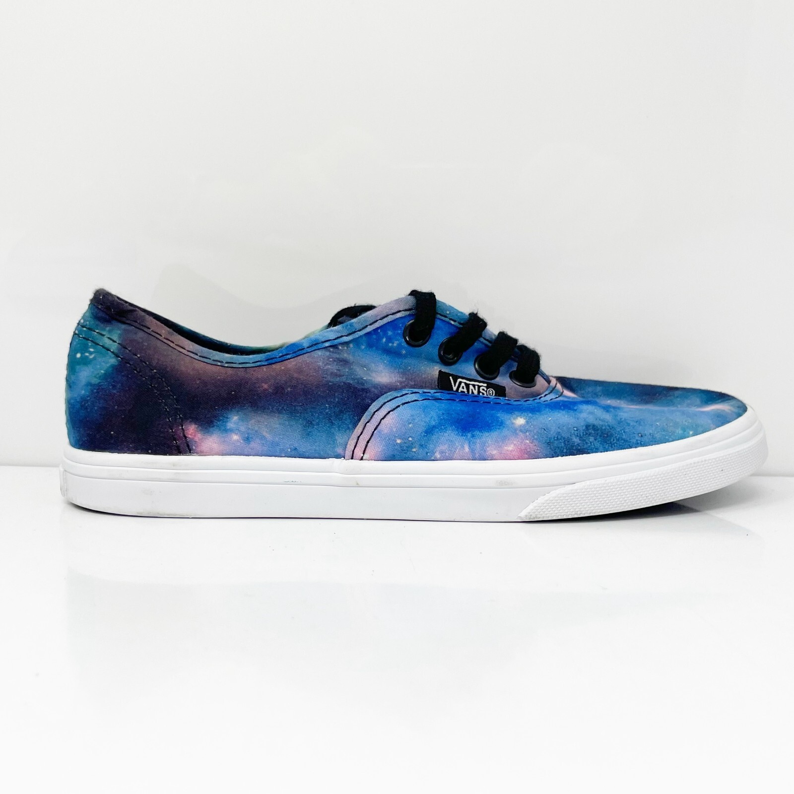 

Vans Boys Cosmic Galaxy TB4R Синие повседневные кроссовки, размер 2, Черный