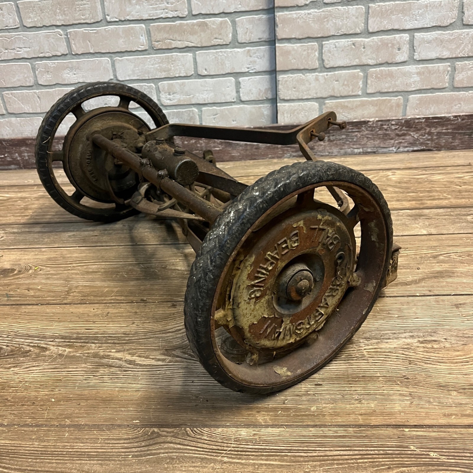 Vintage 1940s Craftsman Ball Bearing Push Reel Lawnmower Setup Wheels Blades
