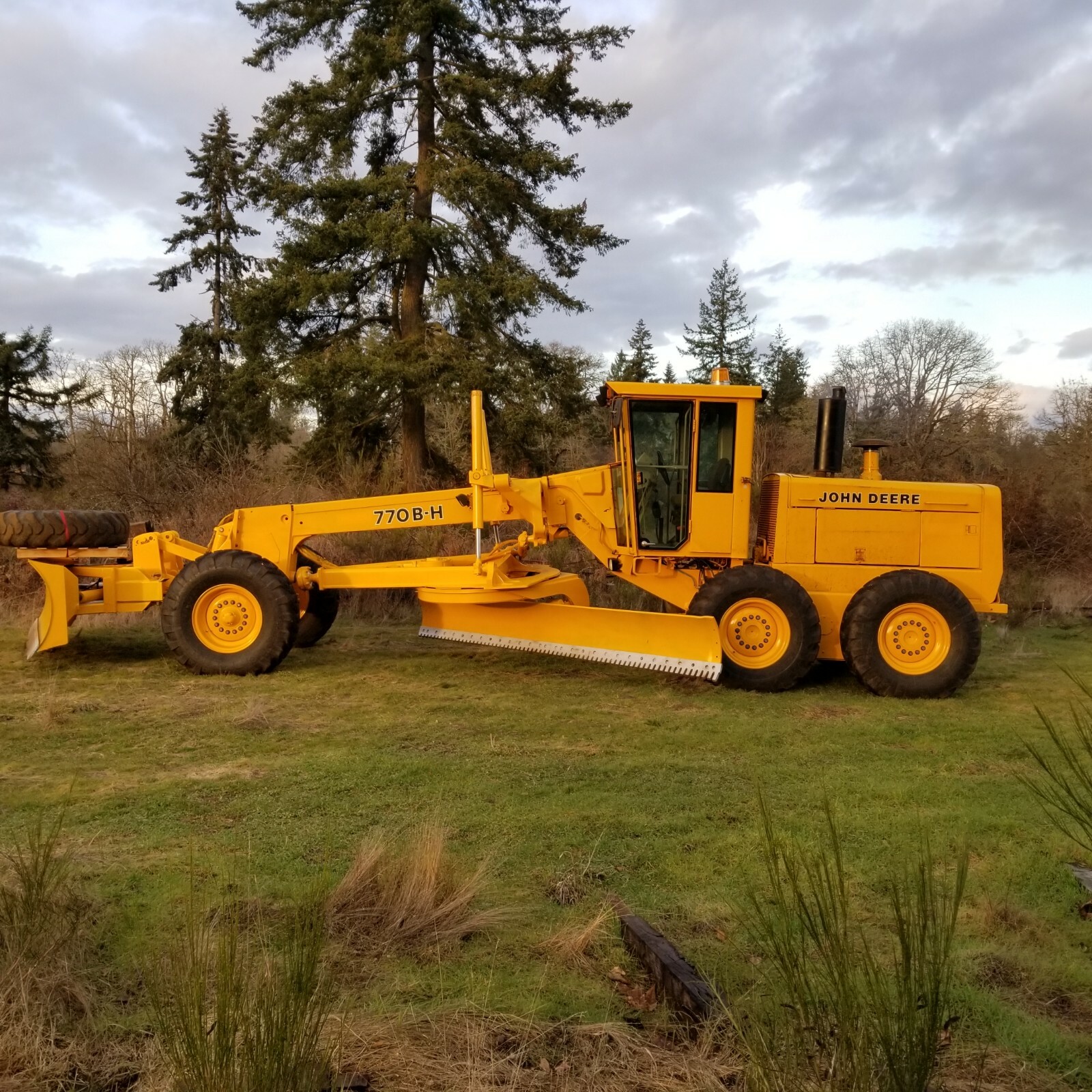 1993 John Deere 770BH 3786 Original Hours