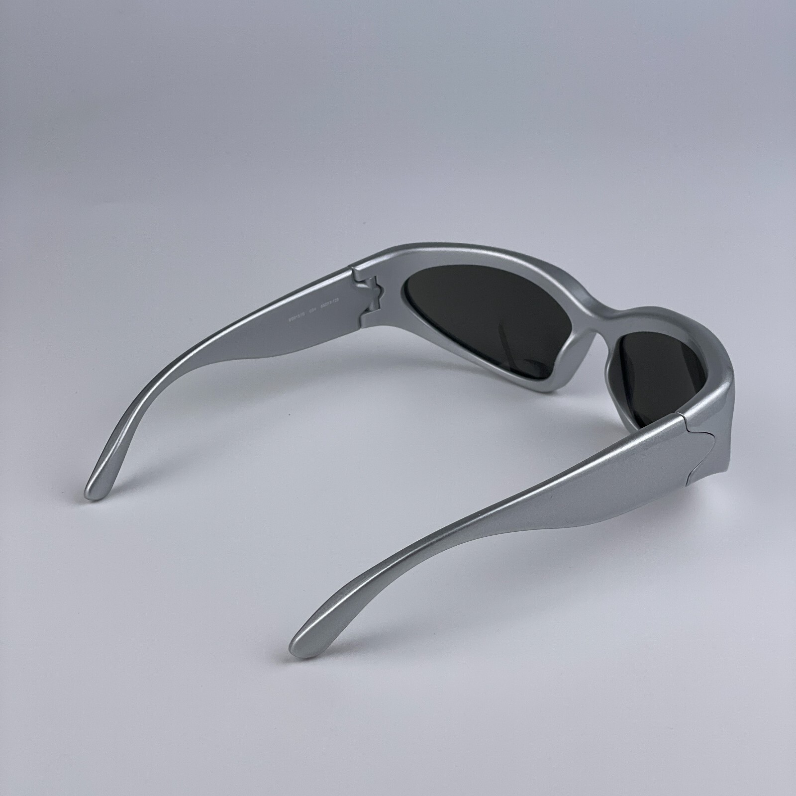Pre-owned Balenciaga Bb0157s 004 Silver Grey Silver Wraparound Unisex Sunglasses
