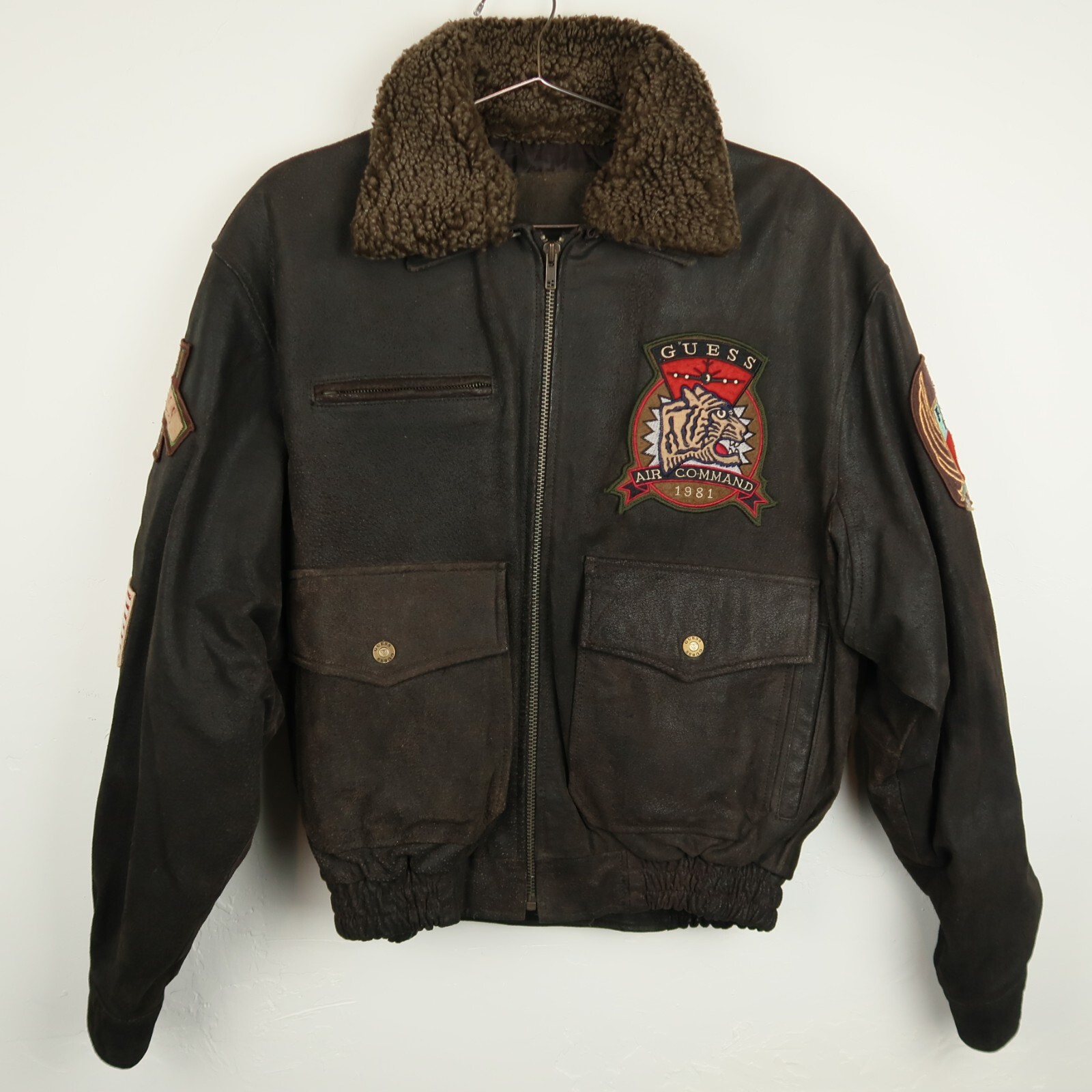 80s GUESS レザージャケット 本革 vintage GUESS - 希少 GUESS 80s ワッペン 本革 レザージャケット