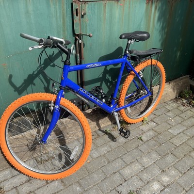 Raleigh Ogre Max 21 with 20” inch frame in blue , 21 gears .