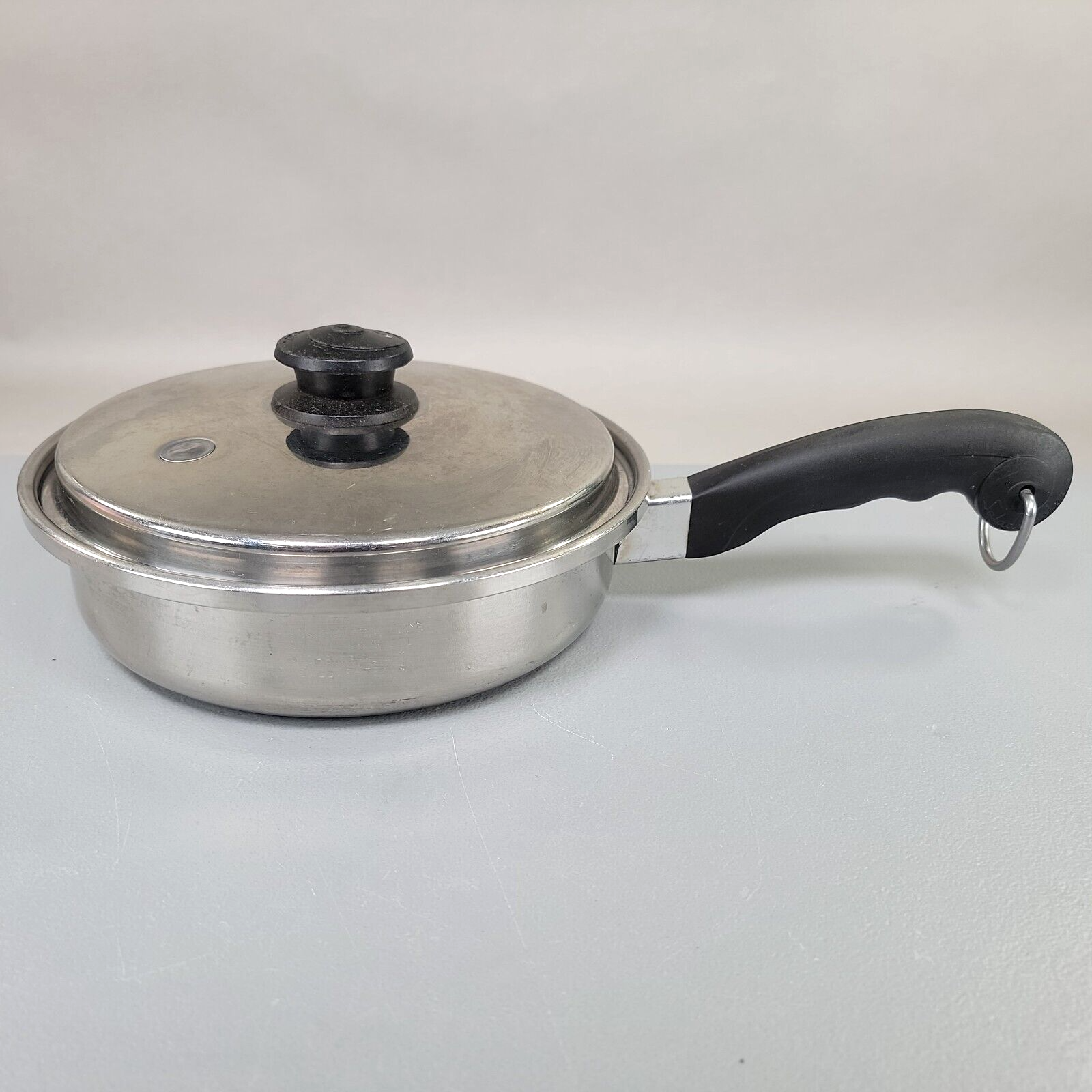Salad Master With Lid Stainless Steel 18-8 Tri-Clad Vapo Lid