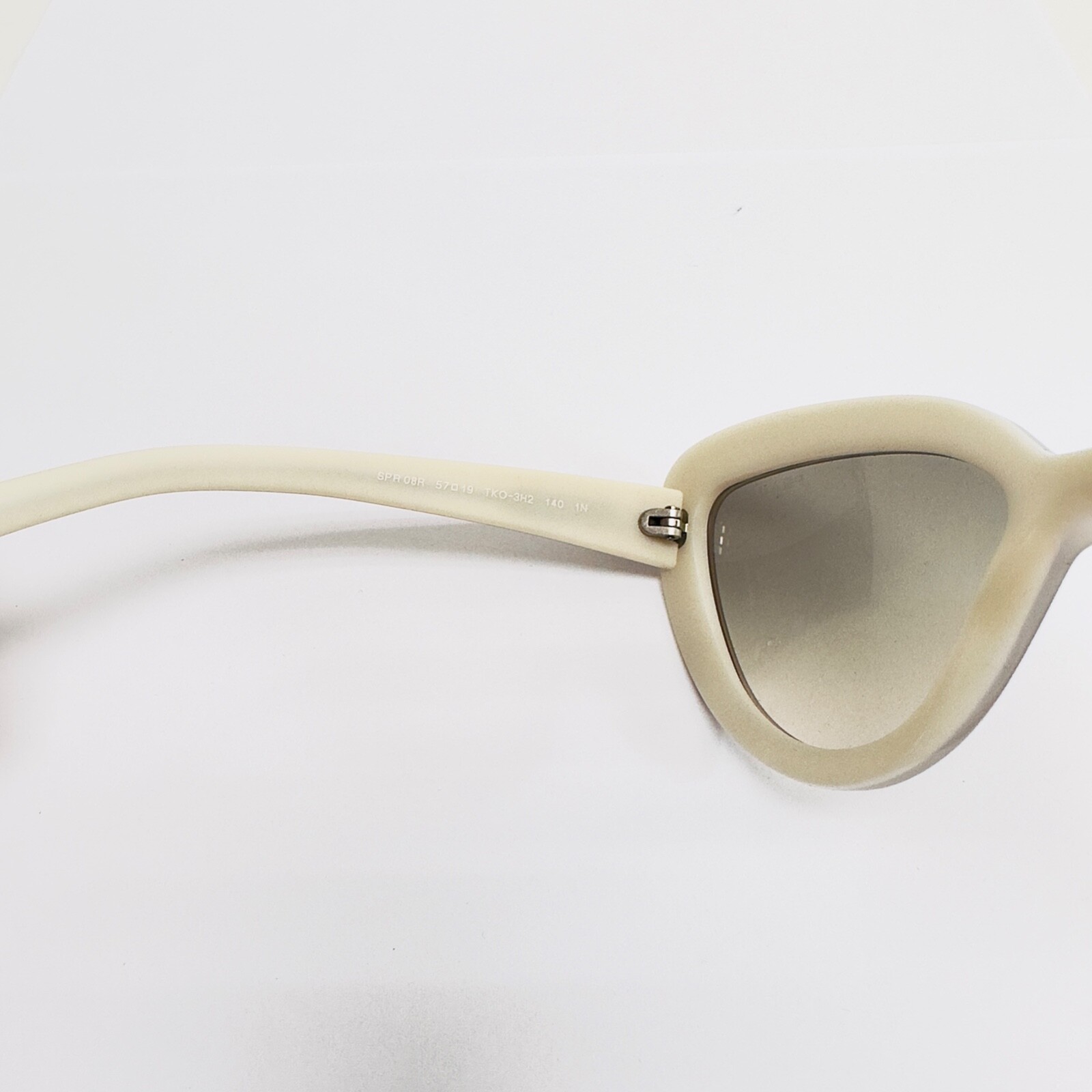 Pre-owned Prada Ornate Pr08rs Opal Cream Gray Cat Eye Sunglasses 08r Authentic 57mm In Tko-3h2