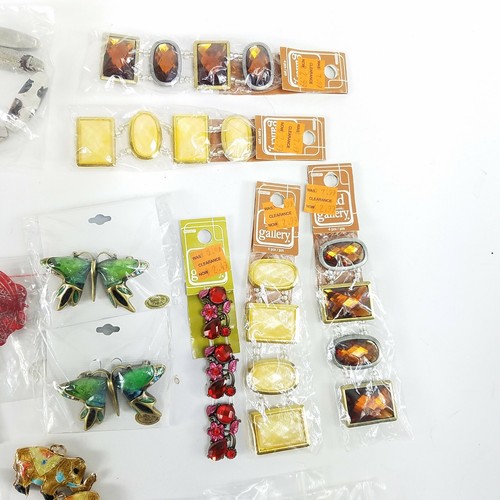 Vtg Lot pendants and beads stone glass metal enamel most are new!