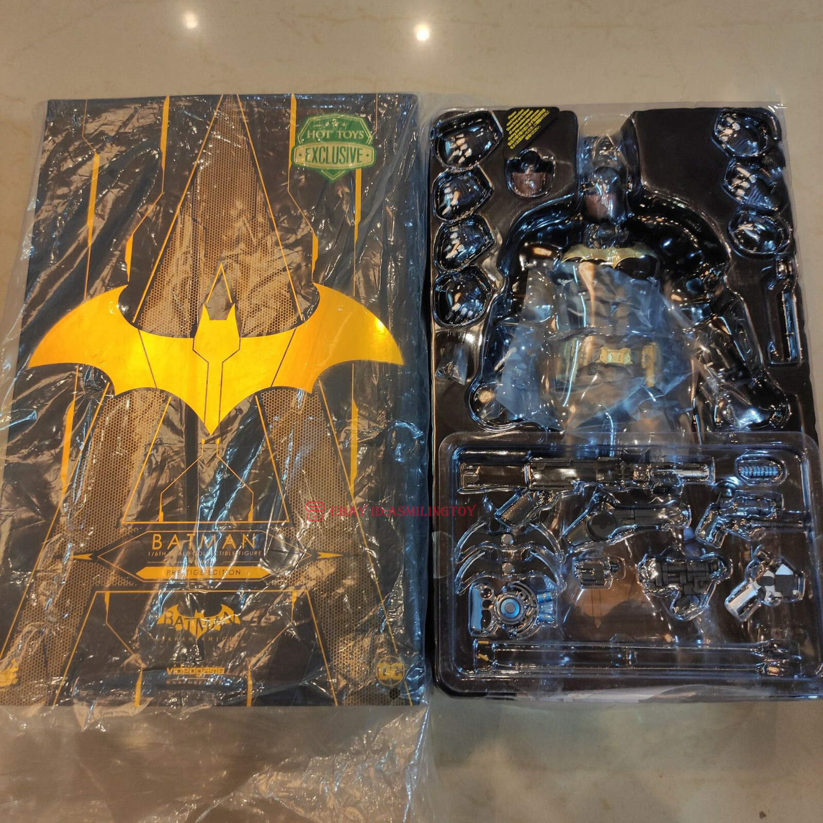 1/6 Hot Toys VGM 37 Batman Arkham Knight Prestige Suits