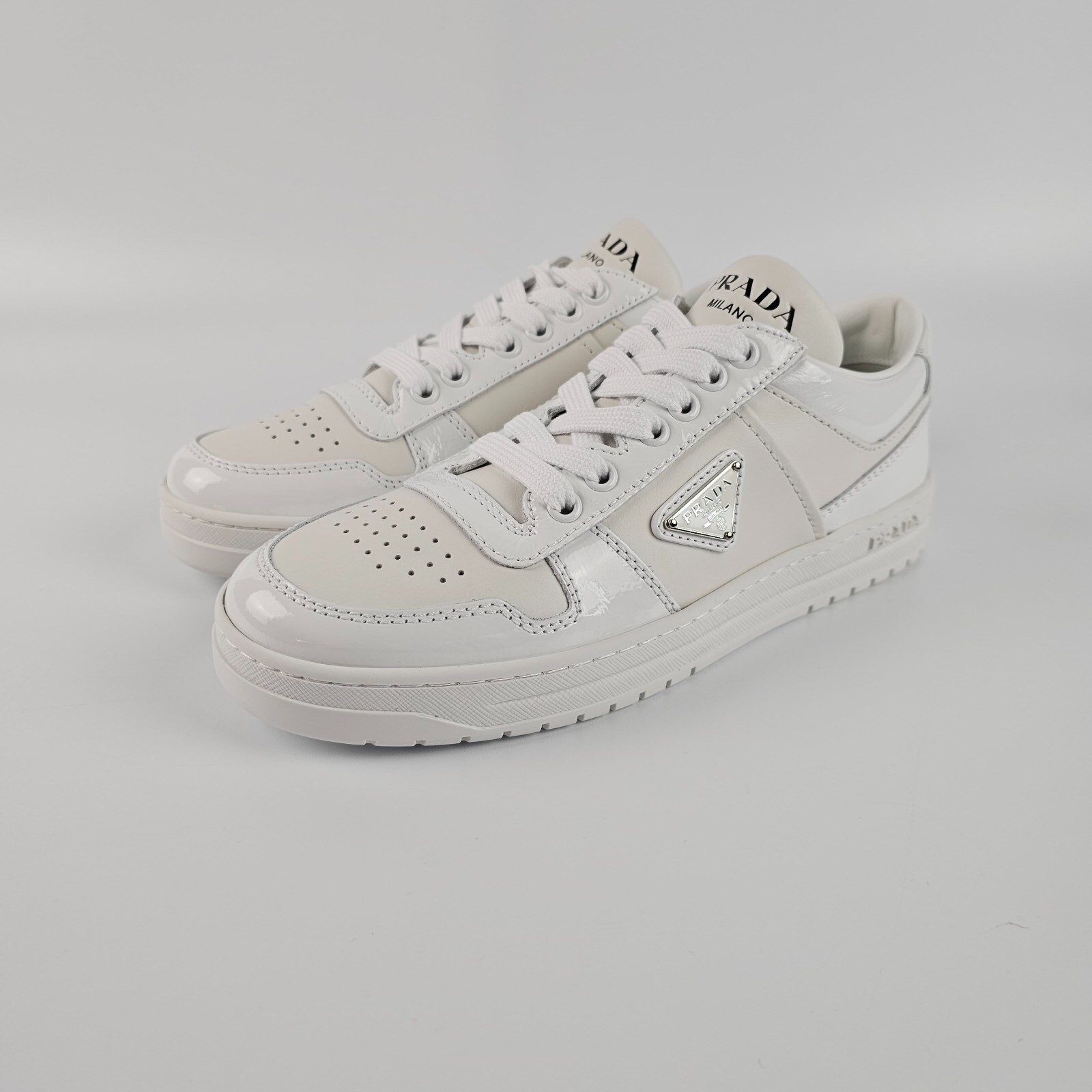 スニーカー PRADA WHITE LEATHER DOWNTOWN SNEAKERS White Downtown leather sneakers | PRADA