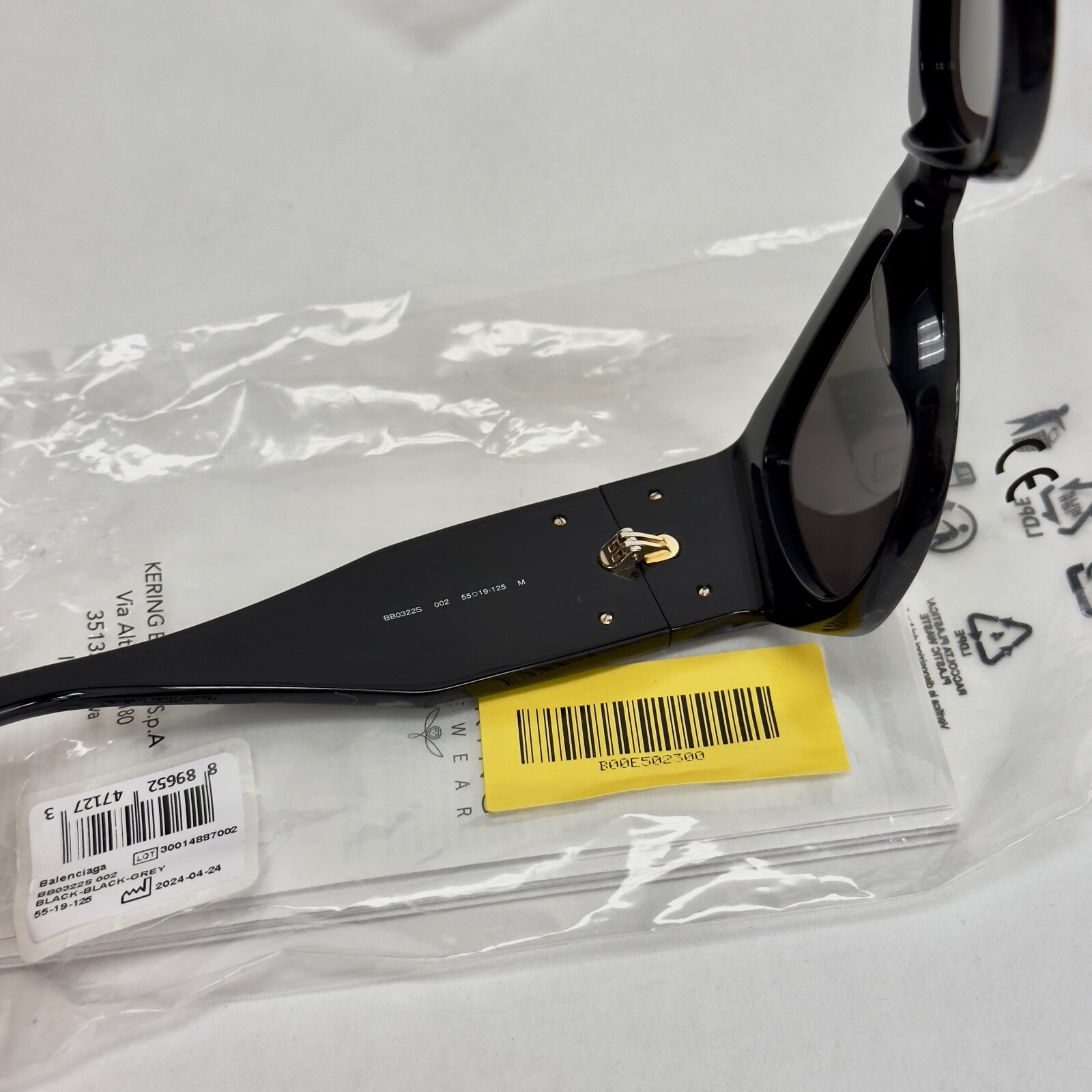 Pre-owned Balenciaga Bossy Cat 0322 Black Fashion Geometric Unisex Sunglass Bb0322s 002 In Gray