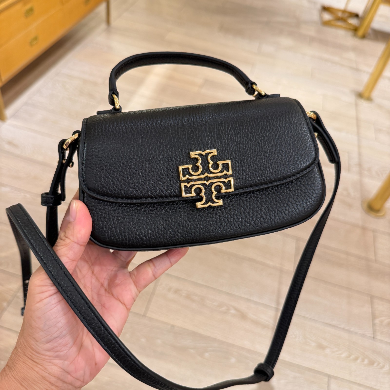 Tory Burch Britten Mini Top Handle バッグ Tory Burch Britten Mini Top Handle Leather Crossbody Bag