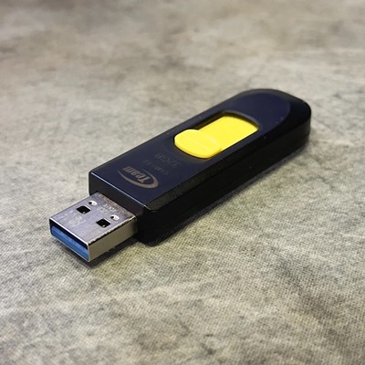 TeamGroup C145 32GB USB 3.2 Windows To Go - Portable UEFI Bootable Drive Safe