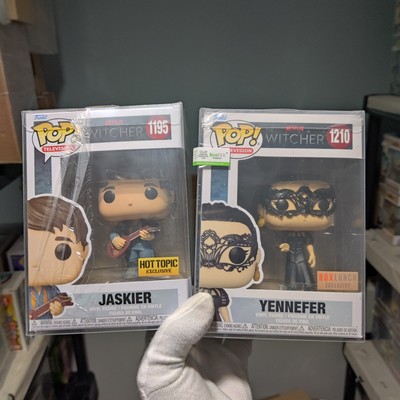The Witcher Yennefer Box Lunch #1210 & Jaskier Hot Topic Exclusive Funko Pop Set