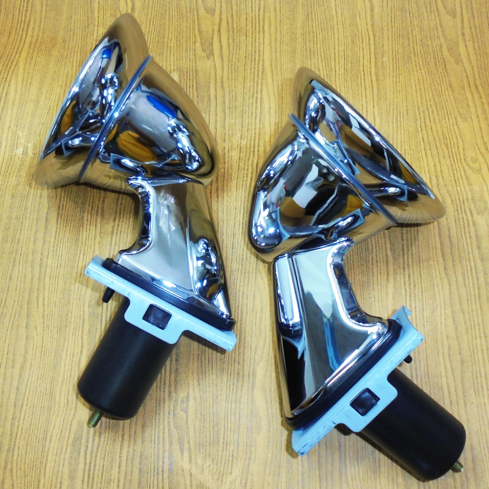 BULLET MIRROR FENDER DATSUN 510 RH LH FOR NISSAN Bluebird BULLET MIRROR FENDER DATSUN 510 RH LH FOR NISSAN Bluebird