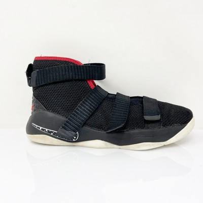 

Nike Boys Lebron Soldier 11 918368-002 Черная повседневная обувь Кроссовки, размер 2,5 года, Черный, Lebron Soldier 11