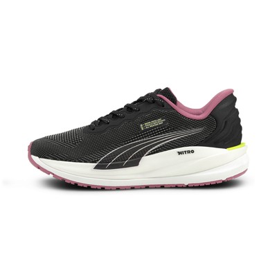 

Женские кроссовки PUMA Magnify Nitro WTR, Black - black/mauvewood, Running