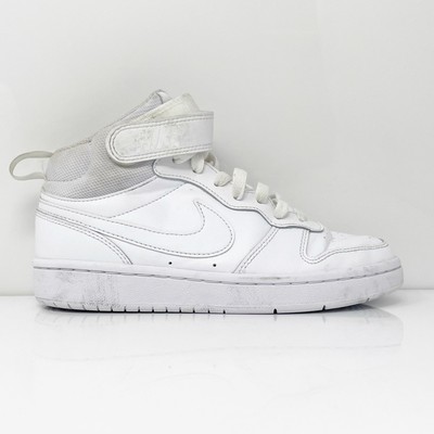 Белые баскетбольные кроссовки Nike Boys Court Borough Mid 2 CD7782-100, размер 3,5 года