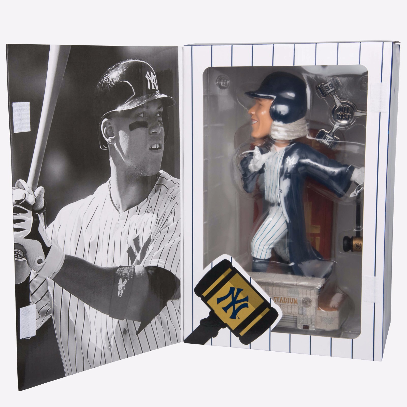 NEW YORK YANKEES AARON JUDGE BOBBLEHEAD All Rise Stadium