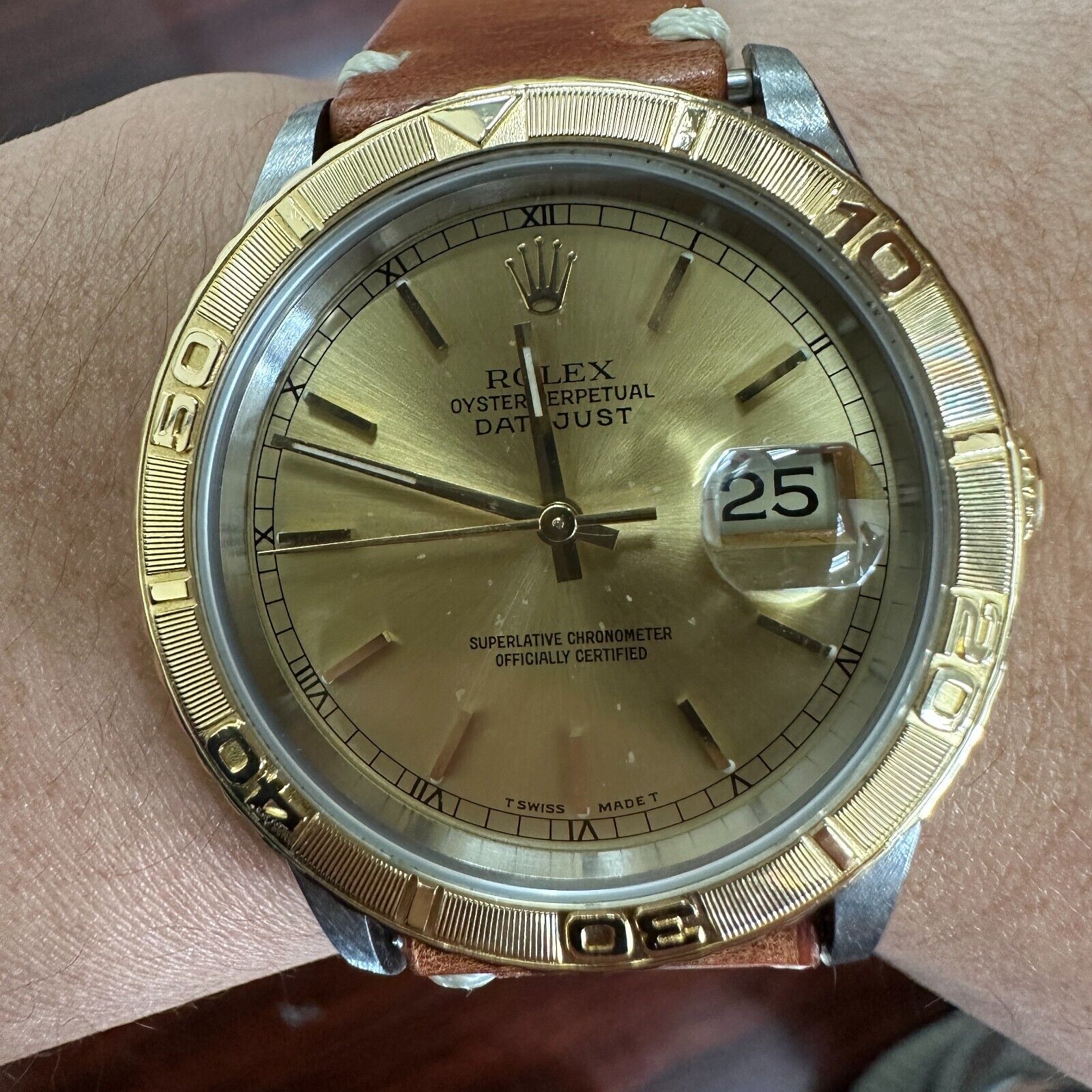 セール 国内 Rolex Datejust Champagne 16263 Dial 36mm 18K YG Thunderbird デュエルマスターズ