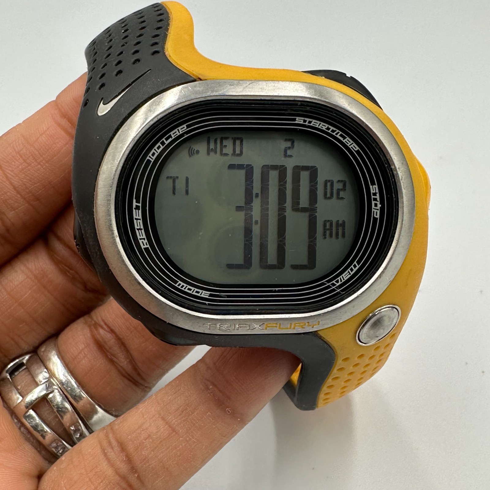 時計 NIKE TRIAXFURY WATCH WG06-4000 s-l1200.png