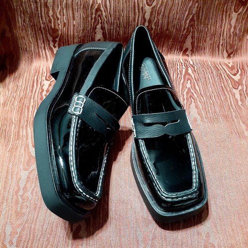 靴 GUCCI Leather Square-Toe Penny Loafers 19404994_53139296_600.jpg