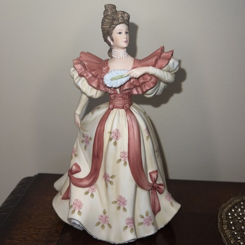 美女と野獣 ベル Belle 陶器製フィギュア 薔薇 ★レノックス LENOX 美女と野獣 ベル Belle 陶器製フィギュア 薔薇 ☆レノックス LENOX
